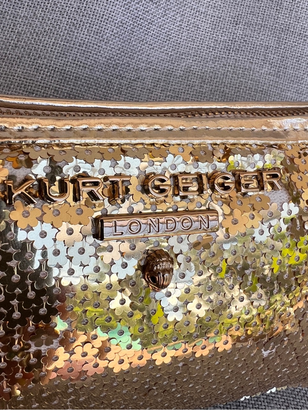 Kurt Geiger Highgate Small Wristlet Gold Sequins Evening - Picture 5 of 16